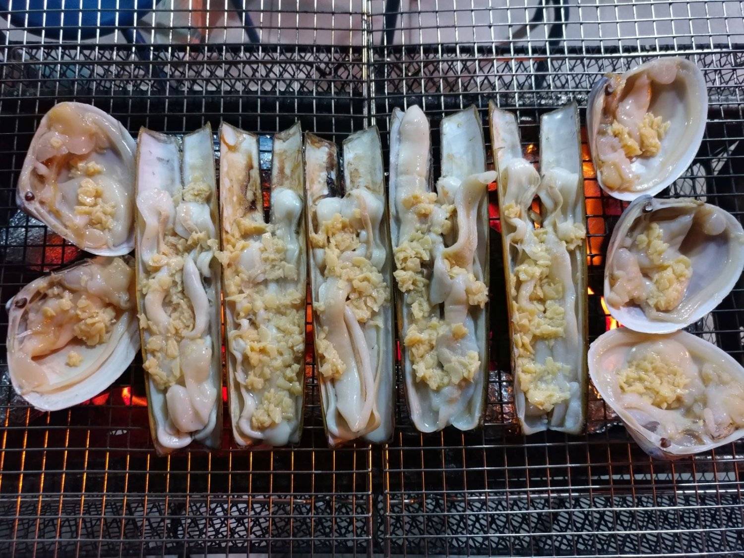 Master Mak BBQ Seafood Foodie Meat Lover BBQ Pack (4-9 pax) Direct delivery to South Lantau or Cheung Cha 6