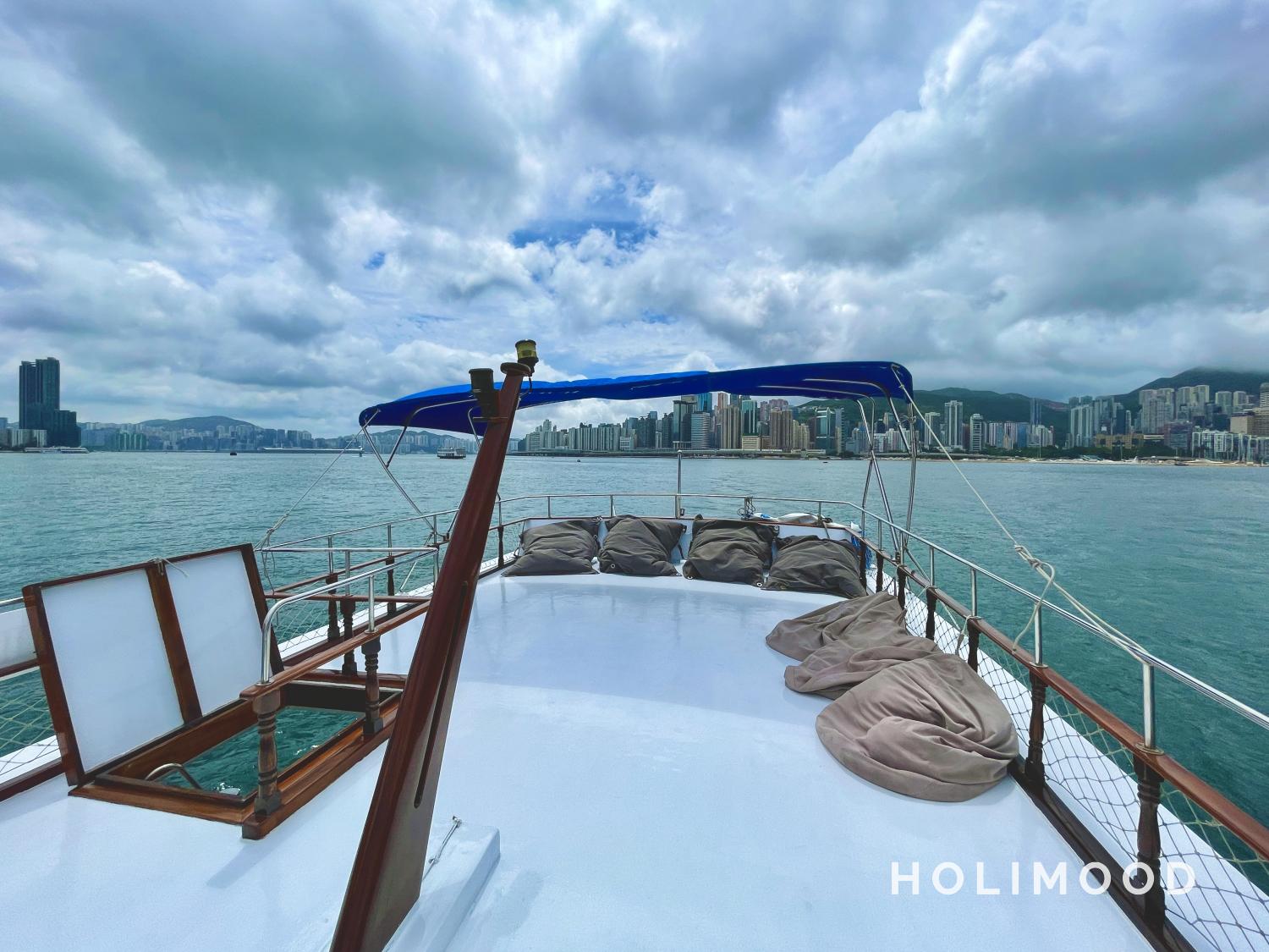 LemonTea 【Tsim Sha Tsui/ Central】Weekdays Victoria Habour Cruise X Squid Fishing Experience 2022 (Ticket) 6