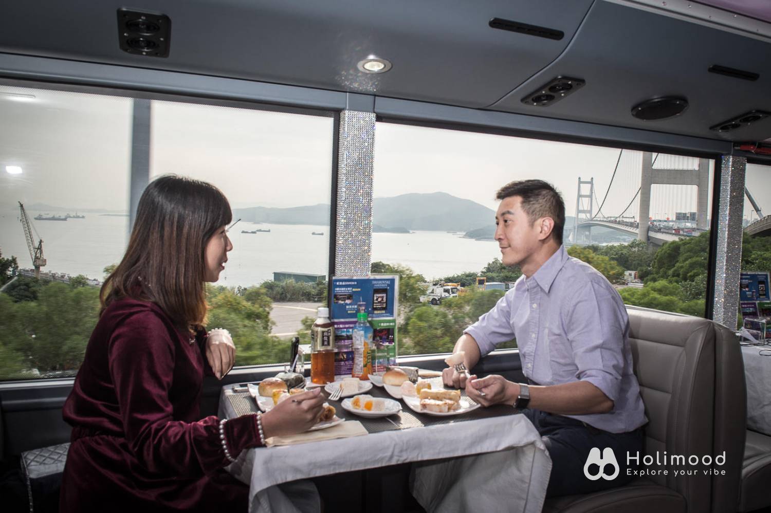 水晶巴士 奢華水晶巴士-  午餐團派對米芝蓮體驗 (散票形式) 1