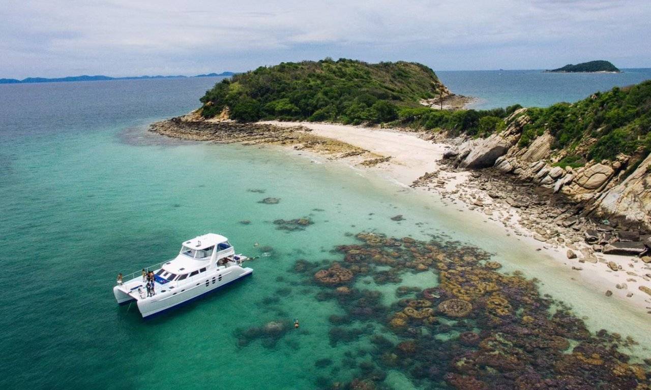 Holimood Int'l Thailand [Included Hotel transfer] Must try! POWERPLAY 52 CATAMARANS| Pattaya Super Chill One-Day Boat Charter 1