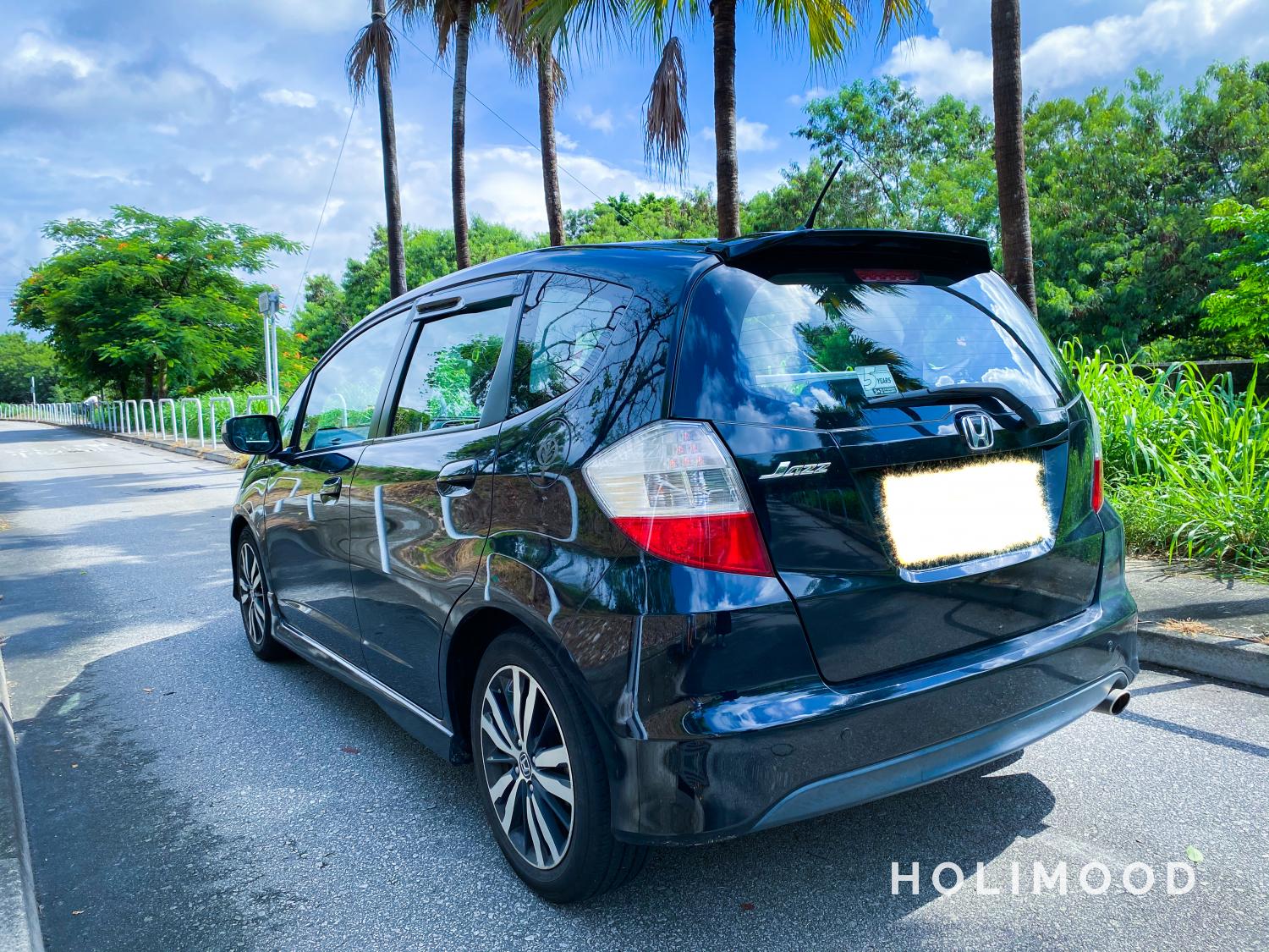 Honda Jazz/ Nissan Note/ Suzuki Swift/ Toyota Prius/ VW Golf 6 - Group 1 Affordable hatchback (Day Rental）