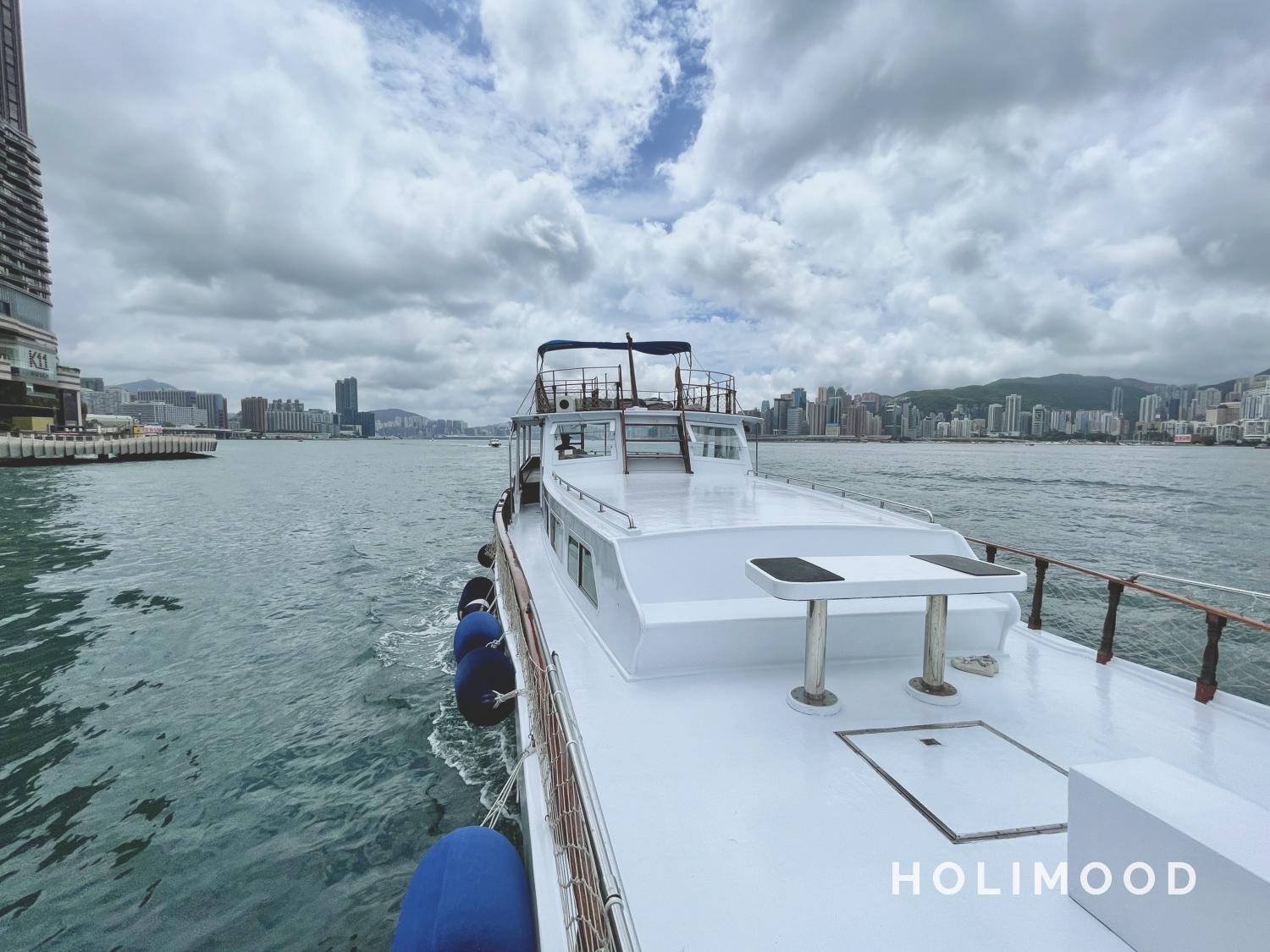 LemonTea 【Tsim Sha Tsui/ Central】Weekdays Victoria Habour Cruise X Squid Fishing Experience 2022 (Ticket) 4