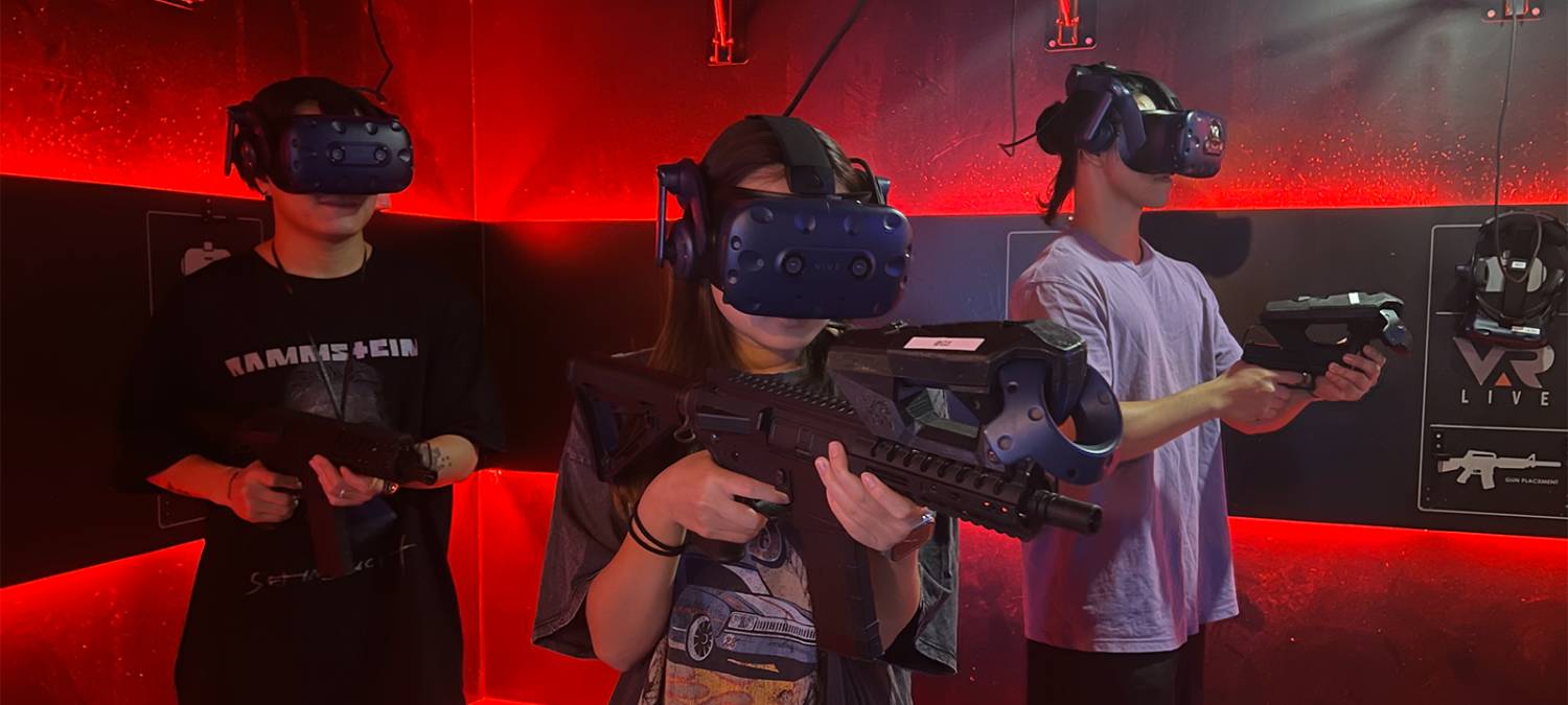 VAR LIVE 【荔枝角 D2 Place】2人優惠 60分鐘VR遊戲體驗（包3個遊戲體驗） 2